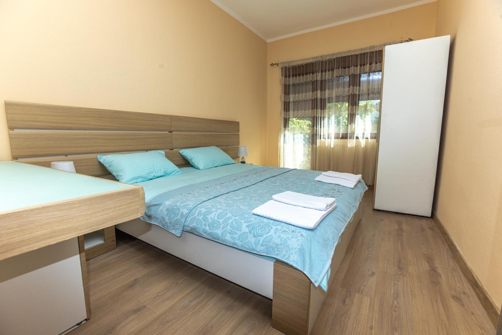 Apartmani Bulevar 采蒂涅 外观 照片